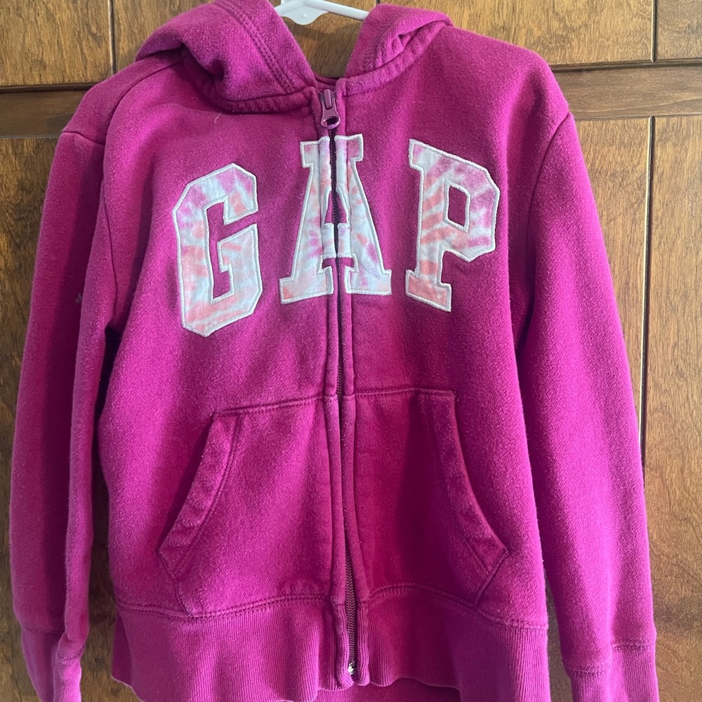 Gap kids size 6-7 s hoodie